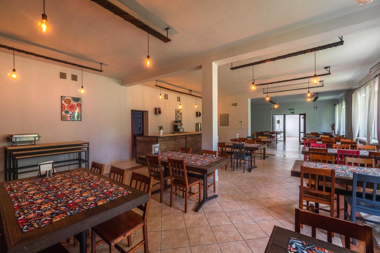 Zatwarnica Bed & Breakfast ลูโตวิสกา ภายนอก รูปภาพ